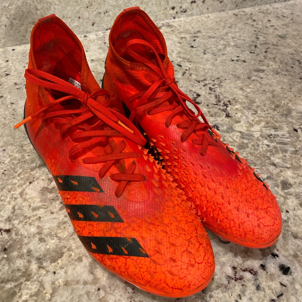 Adidas Predator Demonskin size 10 men’s soccer cleats